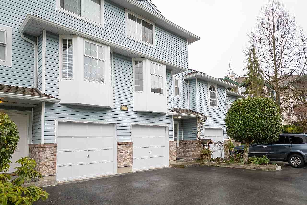 Main Photo: 2 13919 70 Avenue in Surrey: East Newton Townhouse for sale in "UPTON PLACE" : MLS®# R2564561