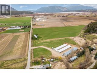 Photo 1: 2811 Foothill Road SW in Salmon Arm: Agriculture for sale : MLS®# 10309538