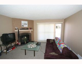 Photo 3: 307 40 Street SW in CALGARY: Wildwood Residential Detached Single Family for sale (Calgary)  : MLS®# C3377030