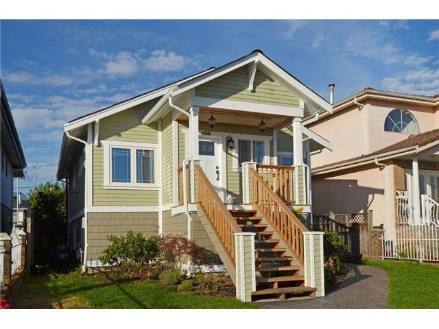 Main Photo: 2761 E GEORGIA Street in Vancouver: Renfrew VE House for sale in "Renfrew" (Vancouver East)  : MLS®# V1089710