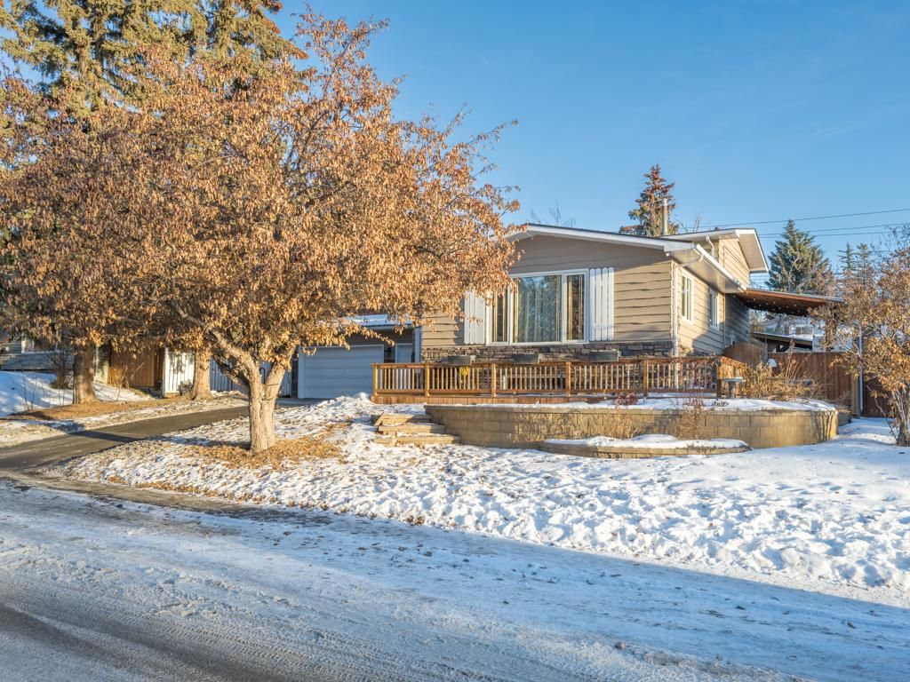 Main Photo: 8 Slocan Road SW in Calgary: Southwood Detached for sale : MLS®# A2018448