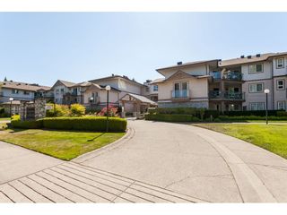 Photo 21: 322 22150 48 Avenue in Langley: Murrayville Condo for sale in "Eaglecrest" : MLS®# R2488936