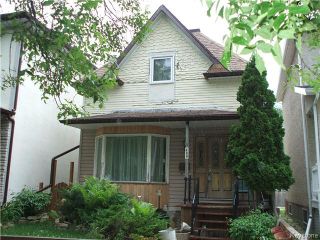 Photo 1: 486 Banning Street in Winnipeg: West End Residential for sale (5C)  : MLS®# 1715423