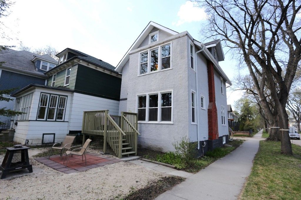Photo 34: Photos: 793 Wolseley Avenue in Winnipeg: Wolseley Duplex for sale (5B)  : MLS®# 1612331