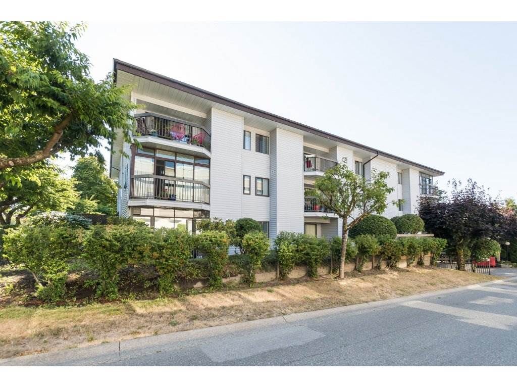 Main Photo: 104 15290 THRIFT Avenue: White Rock Condo for sale in "WINDERMERE" (South Surrey White Rock)  : MLS®# R2293238