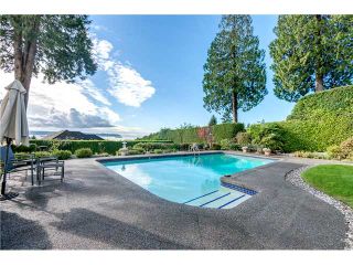 Photo 2: 3250 Westmount Rd in West Vancouver: Westmount WV House for sale : MLS®# V1091500