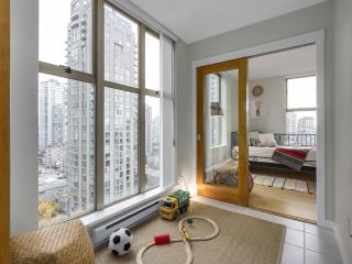 Photo 7: 1606 989 RICHARDS Street in Vancouver: Downtown VW Condo for sale in "MONDRIAN I" (Vancouver West)  : MLS®# R2122201