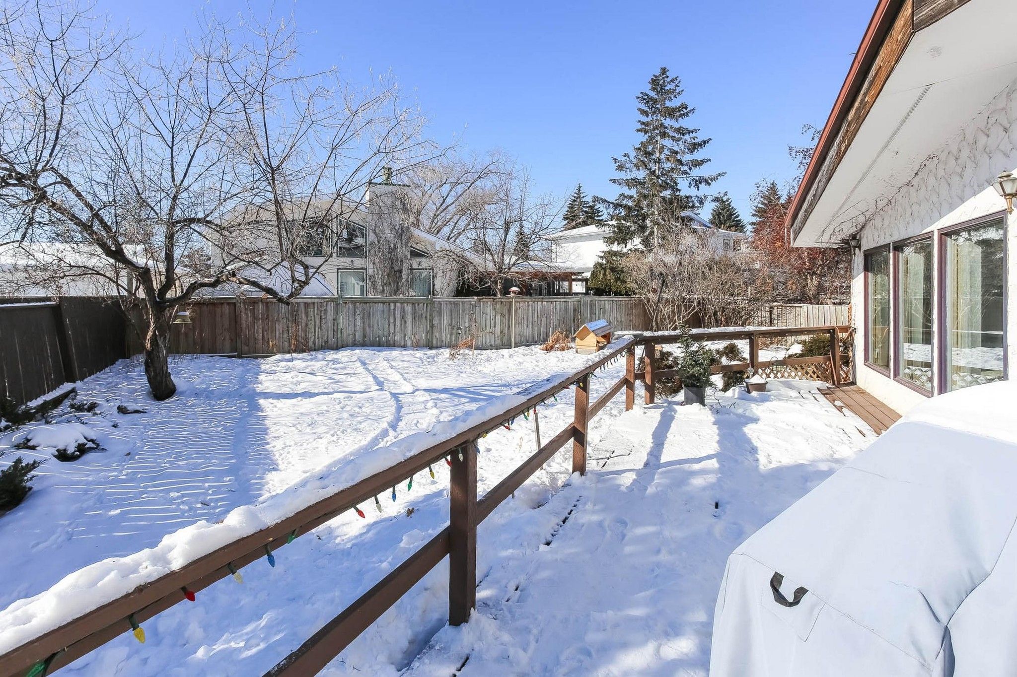 Photo 6: Photos: 76 Hammond Road in Winnipeg: Charleswood Single Family Detached for sale (1H)  : MLS®# 202103156