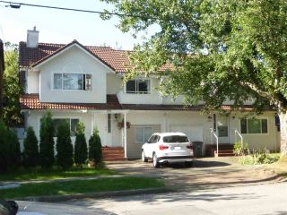 Photo 1: 1038 E 15TH Avenue in Vancouver: Mount Pleasant VE 1/2 Duplex for sale (Vancouver East)  : MLS®# R2110594