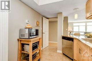 Photo 15: 205 SOMERSET STREET W UNIT#409 in Ottawa: House for sale : MLS®# 1328838