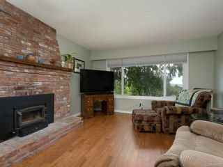 Photo 2: 2372 N French Rd in Sooke: Sk Broomhill House for sale : MLS®# 842052
