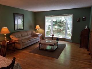 Photo 3: 115 NORTH HILL Drive in East St Paul: North Hill Park Residential for sale (3P)  : MLS®# 1816530