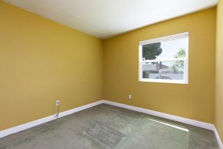 Photo 14: House for sale : 3 bedrooms : 10193 E GLENDON CIR in Santee