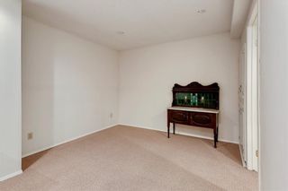 Photo 19: 52 WOODMEADOW Close SW in Calgary: Woodlands Semi Detached for sale : MLS®# C4259772