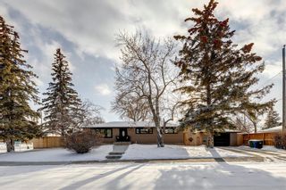 Photo 1: 3803 25 Avenue SW in Calgary: Glendale Detached for sale : MLS®# A2014172