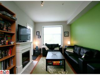 Photo 1: 216 17712 57A AV in Surrey: Cloverdale BC Home for sale ()  : MLS®# F1213973