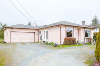 Photo 1: 7954 Lochside Dr in Central Saanich: CS Turgoose House for sale : MLS®# 836425