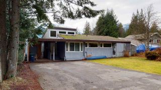 Photo 2: 40465 FRIEDEL Crescent in Squamish: Garibaldi Highlands House for sale : MLS®# R2529321