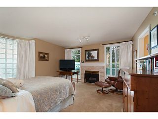 Photo 8: 356 TAYLOR WY in West Vancouver: Park Royal Condo for sale : MLS®# V1073240