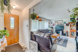 Photo 4: 1020 Trafford Drive NW in Calgary: Thorncliffe Detached for sale : MLS®# A1257309