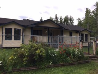 Main Photo: 1755 W FRASER Road in Quesnel: Quesnel Rural - South House for sale (Quesnel (Zone 28))  : MLS®# R2476619