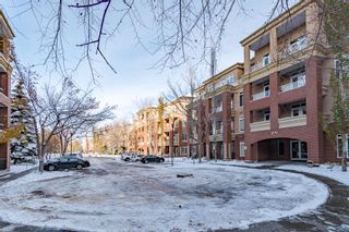 Photo 4: 2301 24 Hemlock Crescent SW in Calgary: Spruce Cliff Apartment for sale : MLS®# A2010498