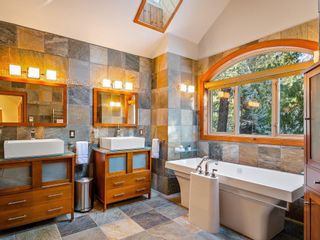 Photo 11: 8235 RAINBOW Drive in Whistler: Alpine Meadows House for sale in "Alpine Meadows" : MLS®# R2837776