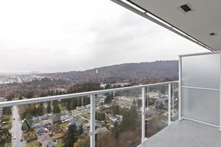 Photo 16: 2404 652 WHITING Way in Coquitlam: Coquitlam West Condo for sale in "Marquee" : MLS®# R2874783