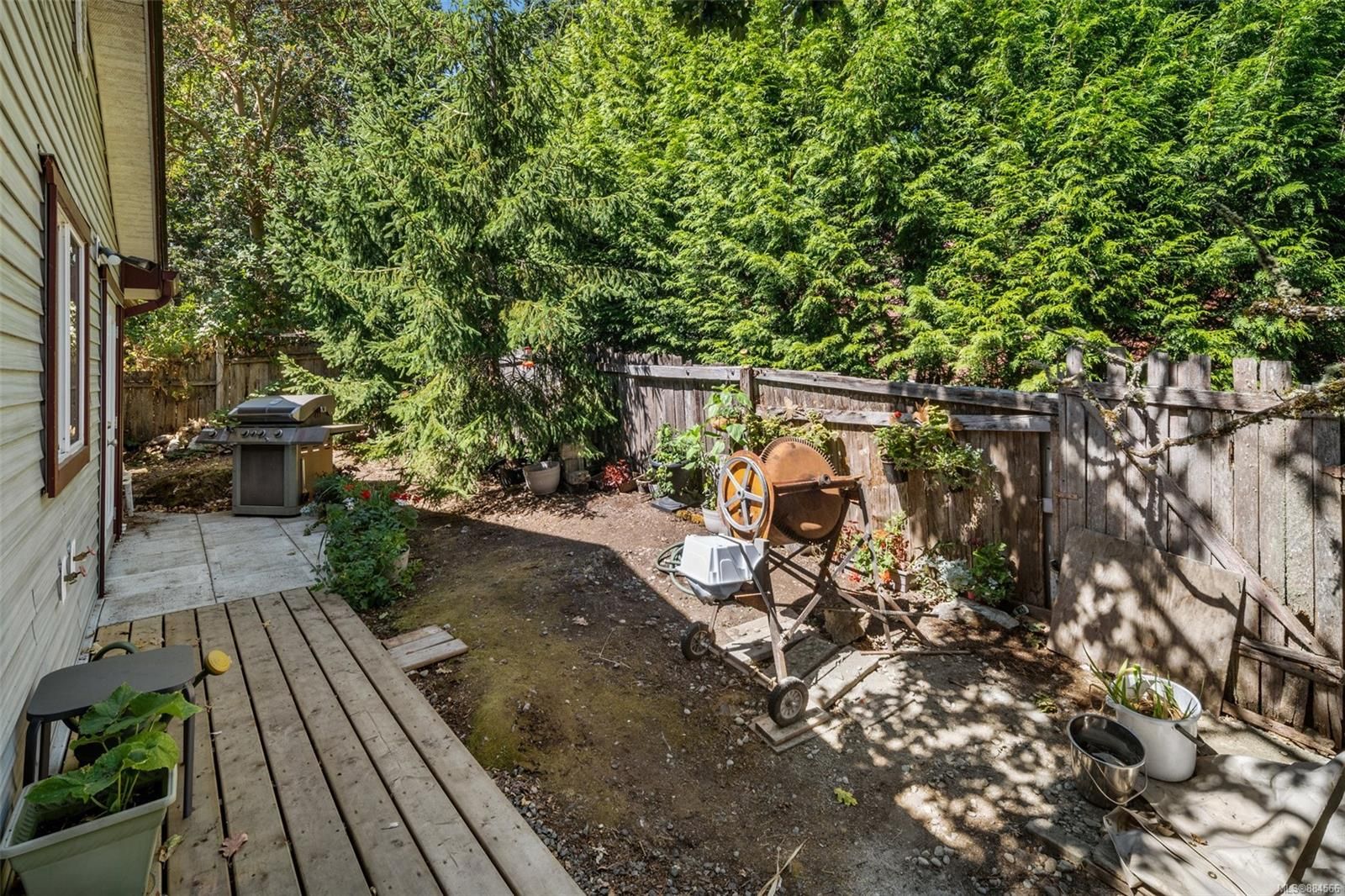Photo 28: Photos: 1116 Donna Ave in Langford: La Langford Lake House for sale : MLS®# 884566