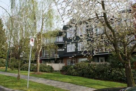 Main Photo: # 205 121 W 29TH ST in North Vancouver: Upper Lonsdale Condo for sale in "Somerset Green" : MLS®# V887382