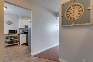 Photo 22: 1204 Signal Hill Green SW in Calgary: Signal Hill Row/Townhouse for sale : MLS®# A1220464