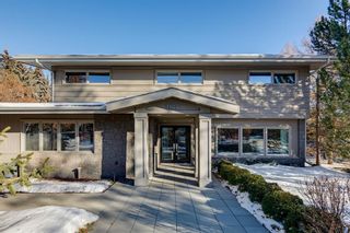Photo 2: 1104 Belavista Crescent SW in Calgary: Bel-Aire Detached for sale : MLS®# A2022369