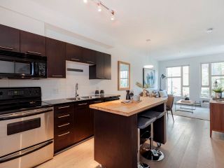 Photo 4: 212 205 E 10TH Avenue in Vancouver: Mount Pleasant VE Condo for sale in "The Hub" (Vancouver East)  : MLS®# R2621632