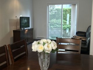 Photo 10: 16 6868 BURLINGTON Avenue in Burnaby: Metrotown Townhouse for sale in "METRO" (Burnaby South)  : MLS®# R2416164