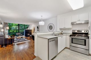 Photo 11: 301 260 NEWPORT Drive in Port Moody: North Shore Pt Moody Condo for sale in "THE MCNAIR" : MLS®# R2505902