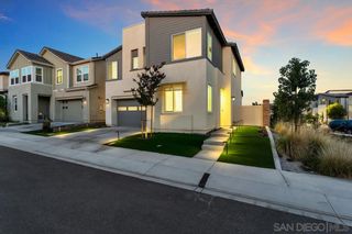 Photo 3: SANTEE House for sale : 4 bedrooms : 8505 Goldfield Street