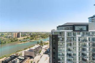 Photo 2: 1705 519 RIVERFRONT Avenue SE in Calgary: Downtown East Village Apartment for sale : MLS®# A2035130