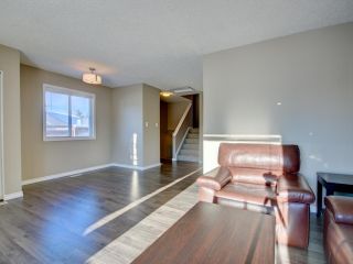 Photo 2:  in Edmonton: House for sale : MLS®# E4139030