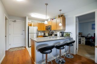 Photo 4: PH2 2373 ATKINS Avenue in Port Coquitlam: Central Pt Coquitlam Condo for sale in "Carmandy" : MLS®# R2545305