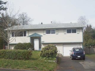 Photo 1: 2128 MCKENZIE AVE in COMOX: Other for sale : MLS®# 294136