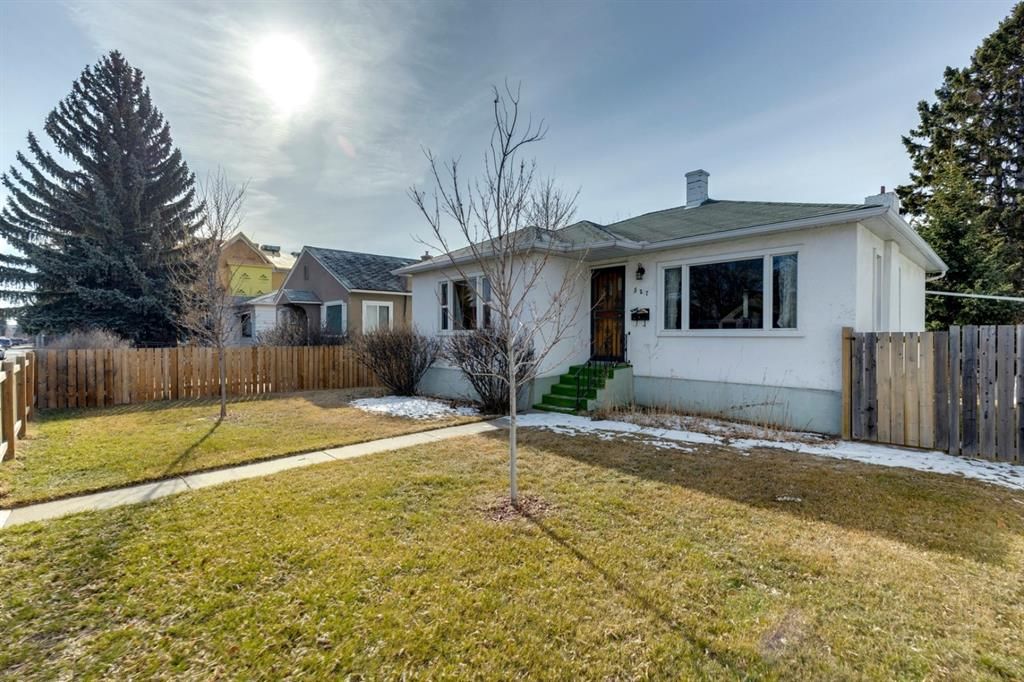 Main Photo: 527 20 Avenue NW in Calgary: Mount Pleasant Detached for sale : MLS®# A1227013