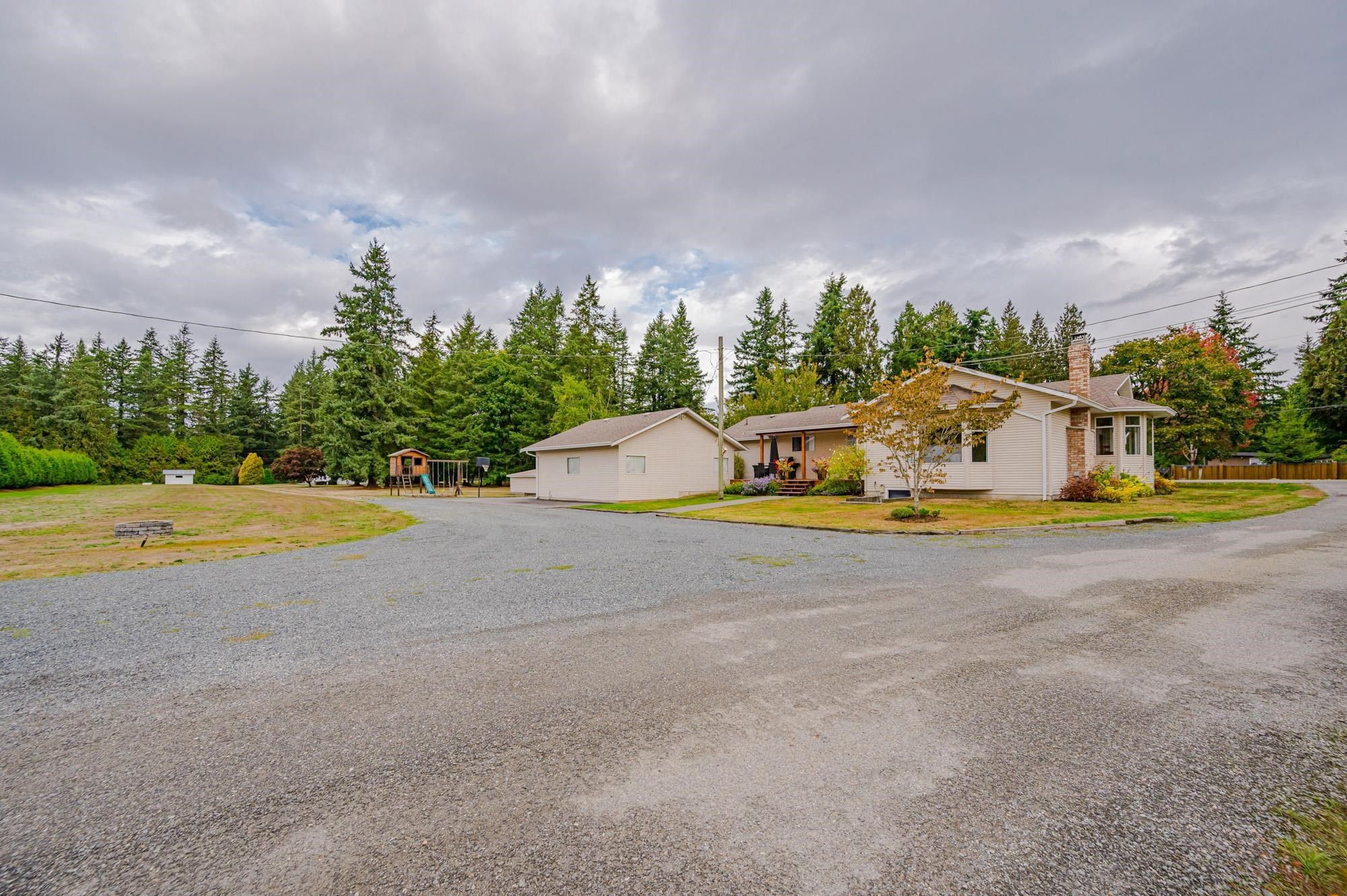 Main Photo: 19810 20 Avenue in Langley: Brookswood Langley House for sale in "BROOKSWOOD/FERNRIDGE" : MLS®# R2868825