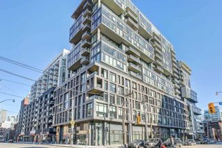 Photo 1: 425 111 Bathurst Street in Toronto: Waterfront Communities C1 Condo for lease (Toronto C01)  : MLS®# C6033523