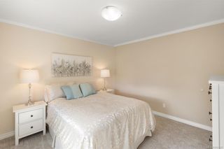 Photo 12: 2715 Forbes St in Victoria: Vi Oaklands House for sale : MLS®# 842827