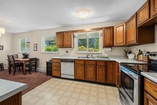 Photo 11: 2241 Seabank Rd in Courtenay: CV Courtenay North House for sale (Comox Valley)  : MLS®# 922070