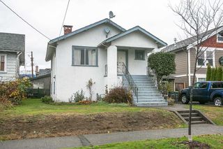 Photo 1: 2327 TURNER Street in Vancouver: Hastings House for sale in "HASTINGS-SUNRISE" (Vancouver East)  : MLS®# R2225652