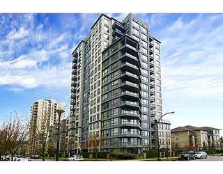 Photo 1: 1702 3520 CROWLEY Drive in Vancouver: Collingwood VE Condo for sale in "MELLENIO" (Vancouver East)  : MLS®# V770946