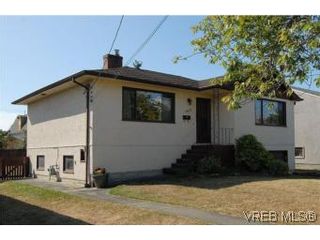 Photo 1: 1471 Stroud Rd in VICTORIA: Vi Oaklands House for sale (Victoria)  : MLS®# 513655