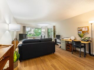 Photo 6: 4208 GARDEN GROVE Drive in Burnaby: Greentree Village Condo for sale in "Greentree Village" (Burnaby South)  : MLS®# R2636913