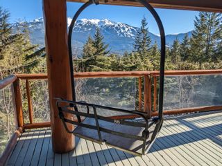 Photo 5: 8345 MOUNTAIN VIEW Drive in Whistler: Alpine Meadows House for sale in "ALPINE MEADOWS" : MLS®# R2668229